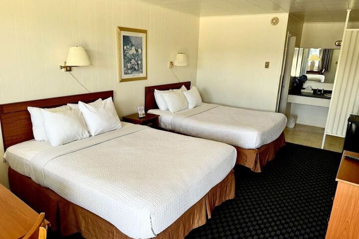 Room 15 of 32