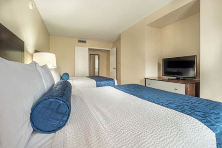 The Breakers Hotel & Suites