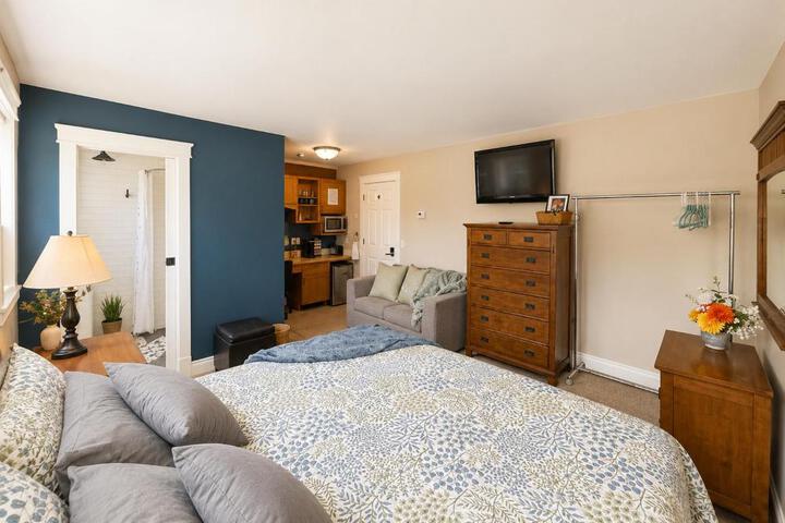 Triple Tree Suites