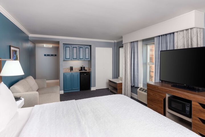 Room 10 of 44