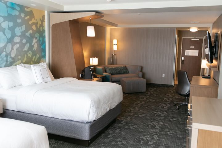 Room 9 of 23