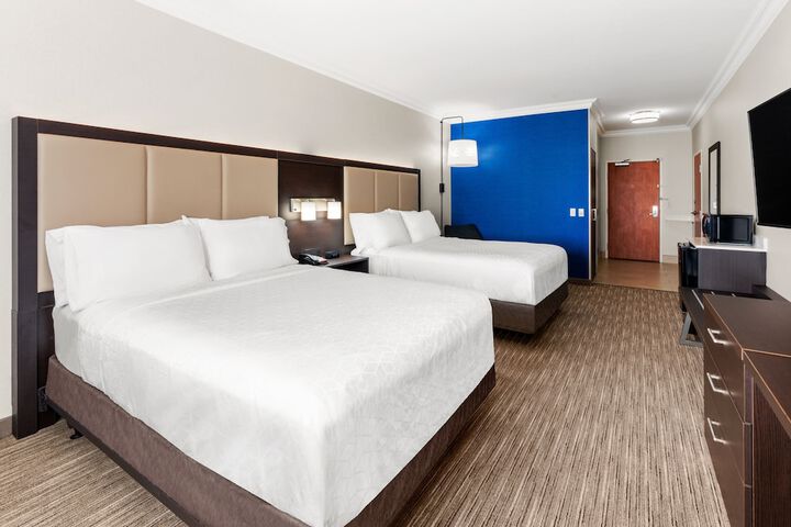 Room 18 of 34