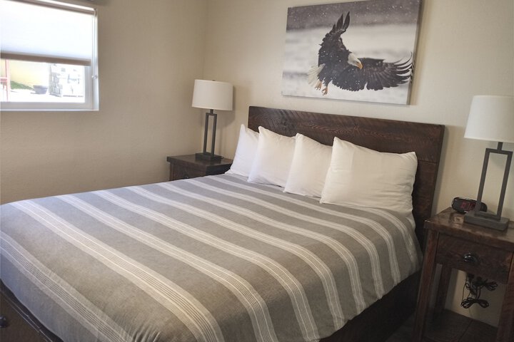 Room 64 of 81