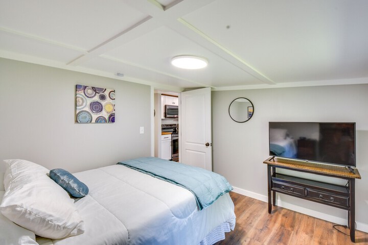 Cozy Clarkesville Getaway w / Fire Pit!