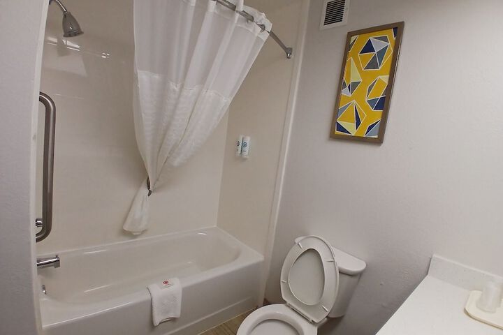 Comfort Inn Marion near Downtown & Blue Ridge PKWY