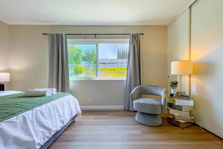 Sweet 2 bd for monthly stay! 20 mi to Disney