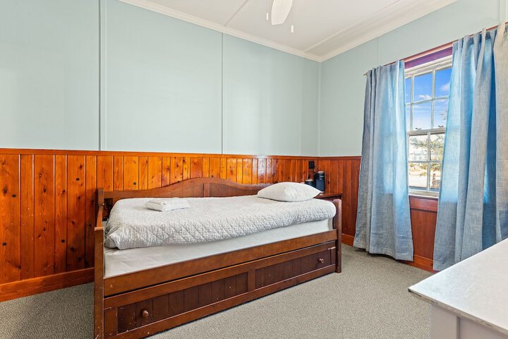 Room 18 of 31