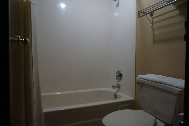 Room 15 of 29