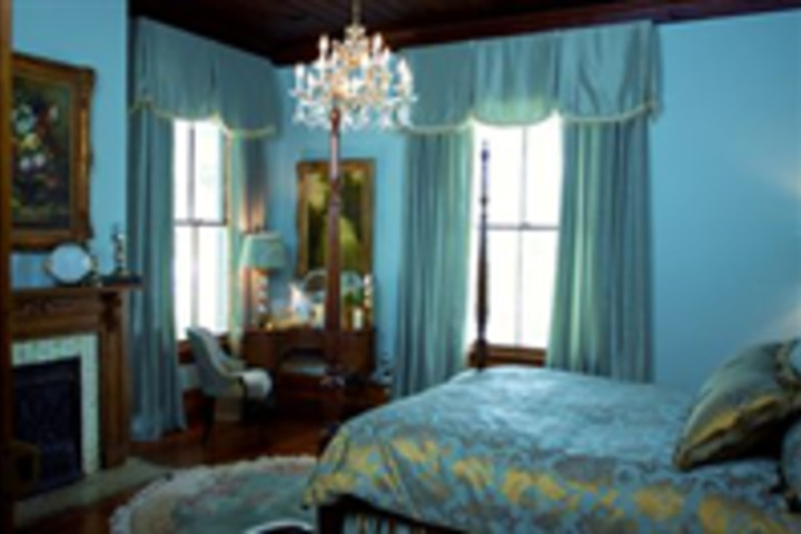 ROSEMARY INN BED & BREAKFAST
