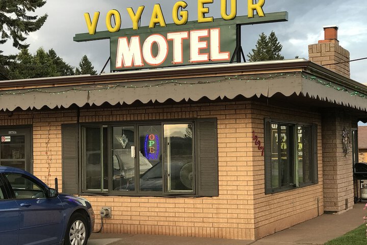 Voyageur Motel