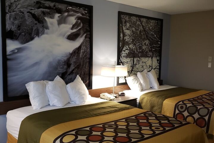 Room 30 of 49
