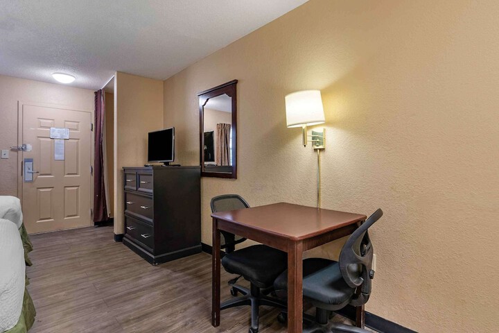 Room 19 of 24