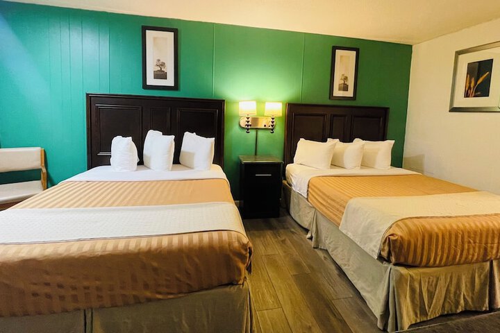 Sparta Inn