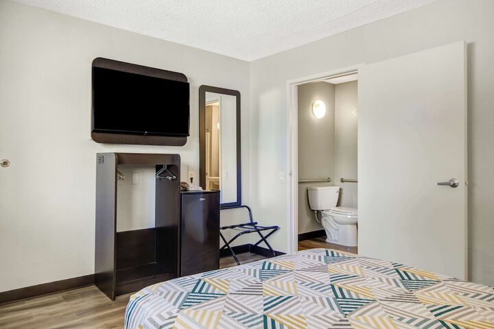 Room 19 of 26