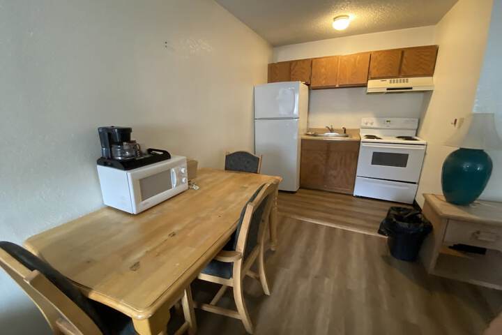 Room 13 of 30