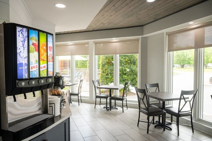 Twin Mountain Inn & Suites