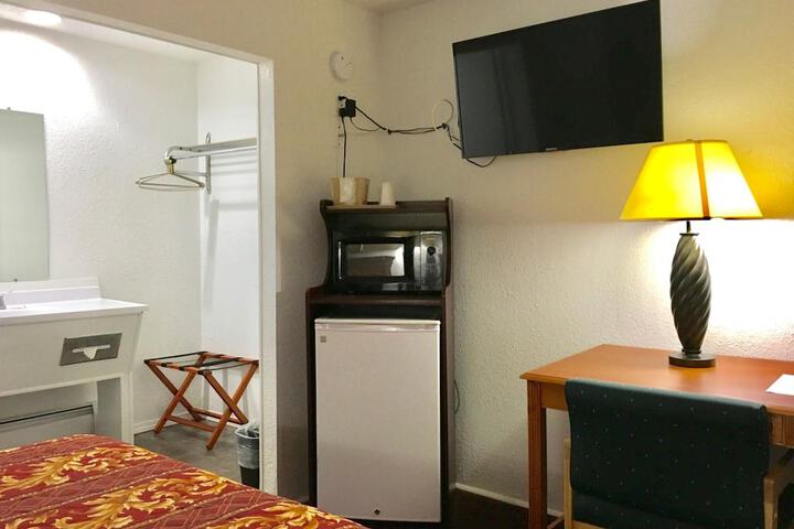 Room 36 of 66