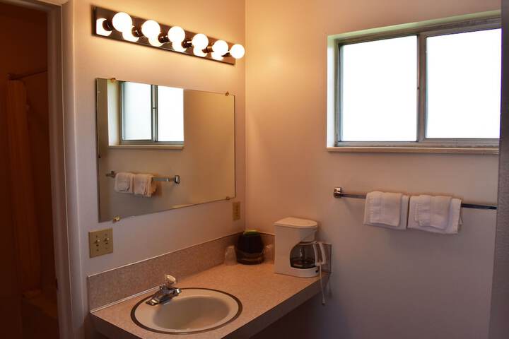 Room 2 of 11