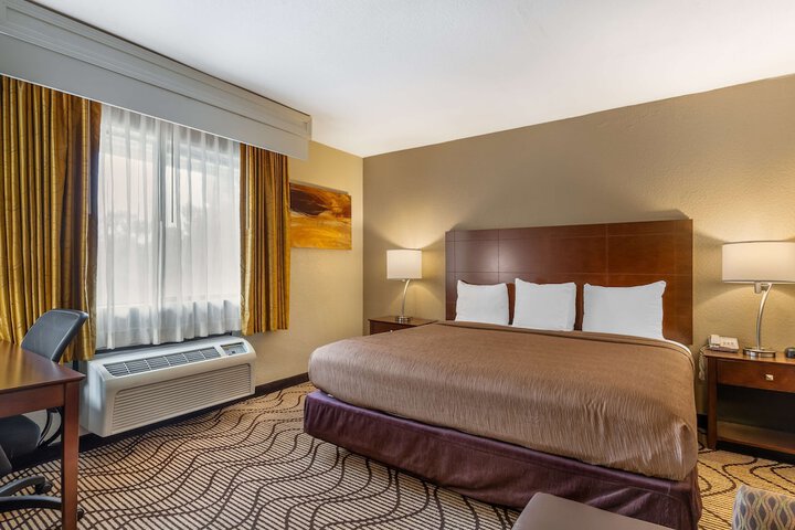 Best Western John Muir Inn