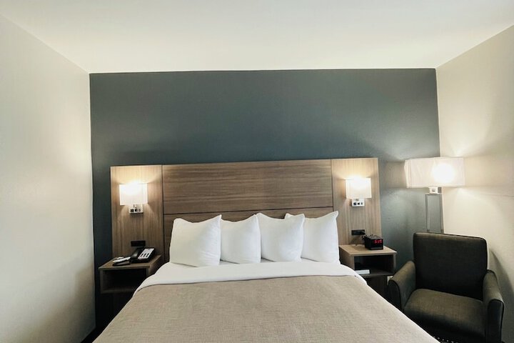 Room 8 of 45