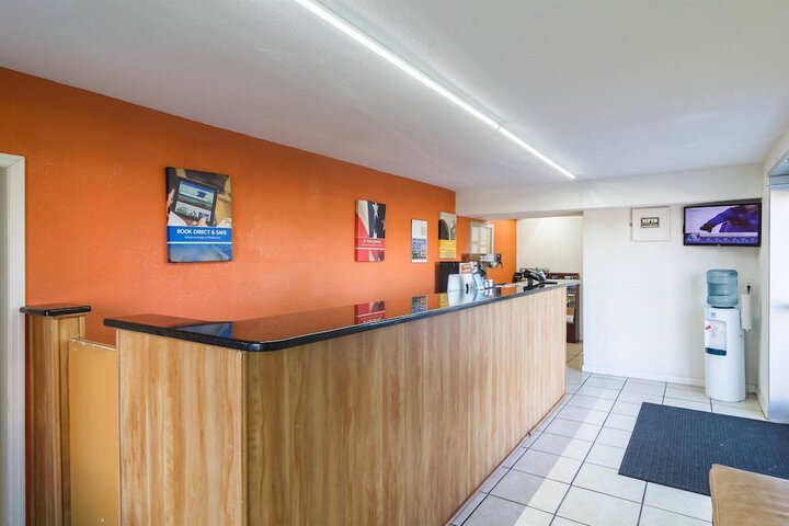 Motel 6 Townsend GA