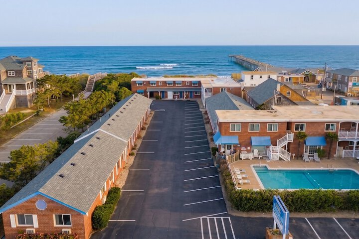Colonial Inn Motel
