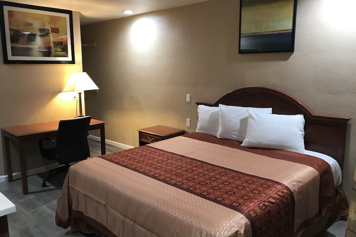 Budget Inn Motel