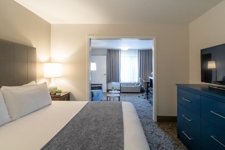 Room 17 of 45