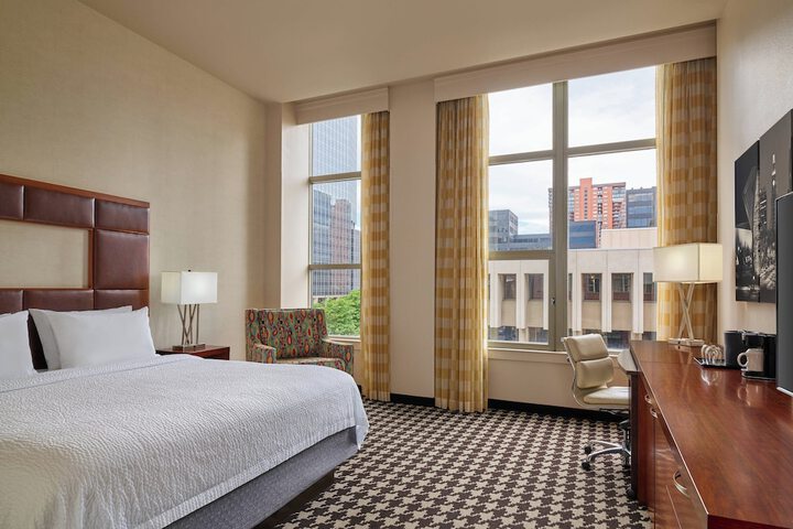 Room 21 of 48