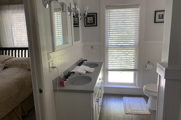 Room 50 of 65
