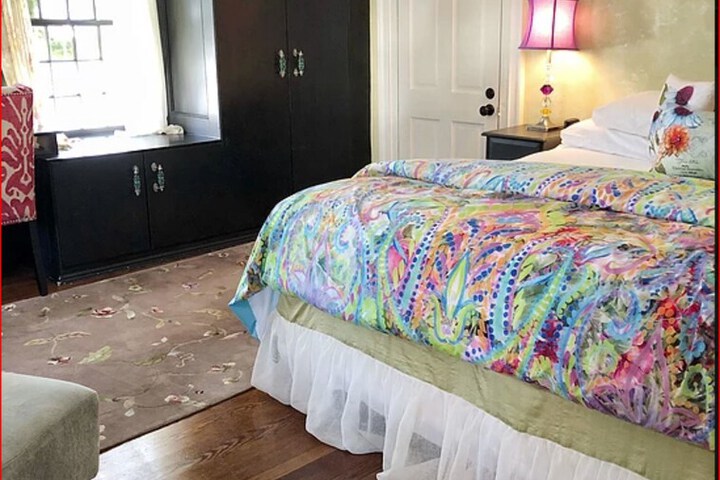 Room 29 of 49
