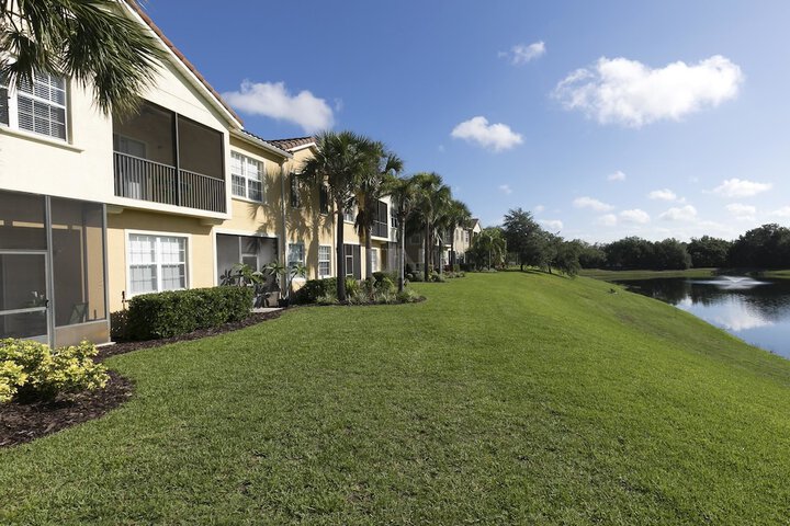 3 Beds Townhouse Super Close Disney