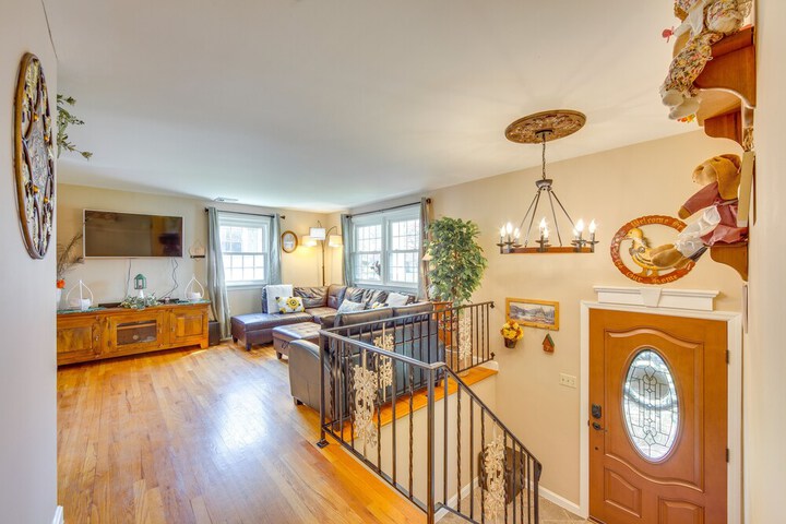 Charming Leola Home: 10 Mi to Downtown Lancaster!