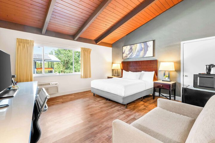 Room 21 of 51