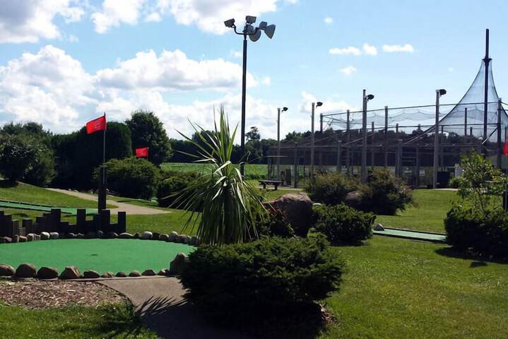 Golf 16 of 22