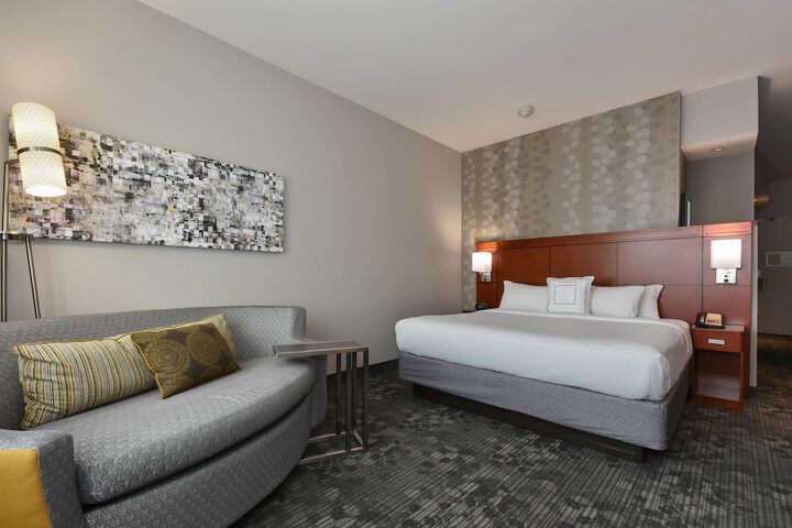 Room 18 of 35