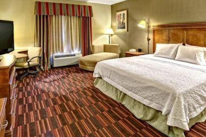 Hampton Inn Cleveland MS