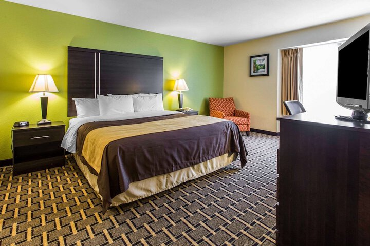 Room 20 of 32