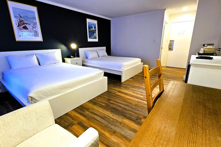 Cloud 9 Inn