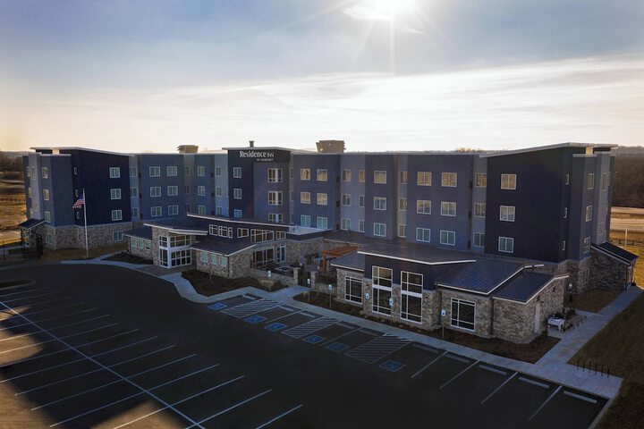 Hotel 2 of 50