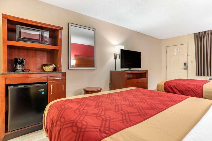 Room 14 of 33