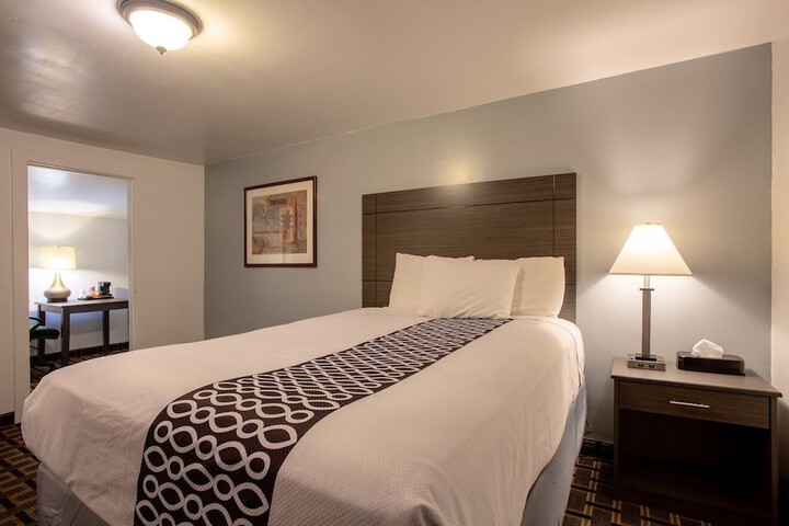 Room 15 of 29