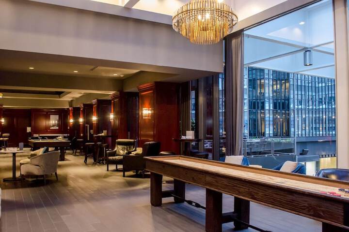 The Marquette Hotel Curio Collection by Hilton