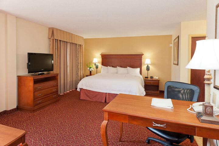 Hampton Inn & Suites McComb