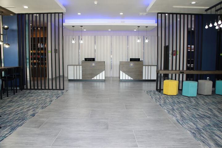 Hotel Interior 8 of 30