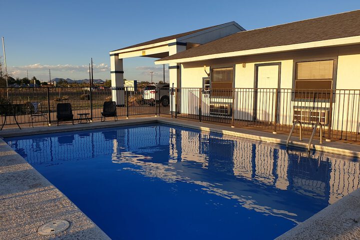 Riata Inn