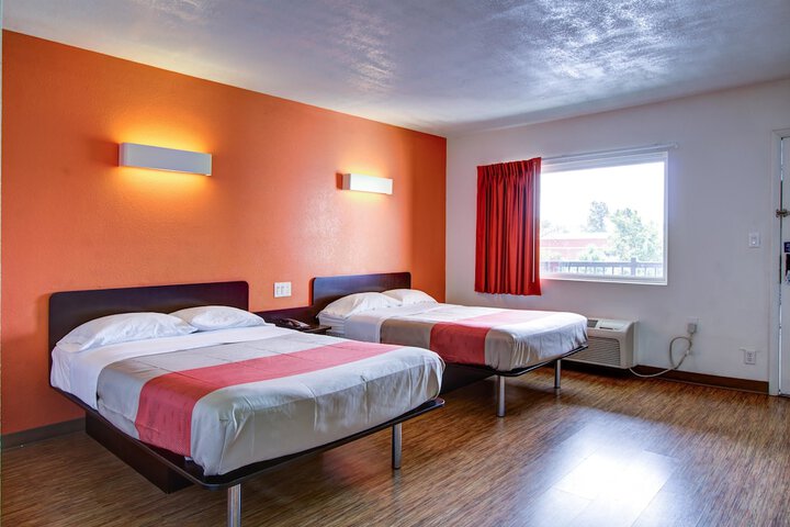 Room 21 of 30