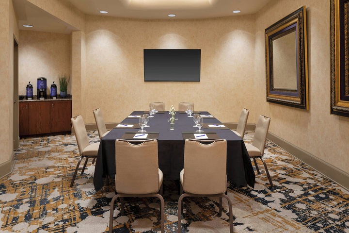 Delta Hotels by Marriott Phoenix Mesa