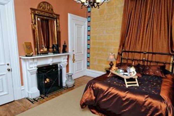 Room 106 of 140