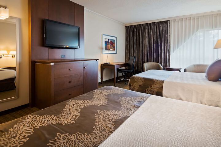 Best Western Plus Lamplighter Inn & Conference Centre